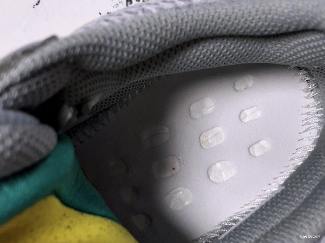 Boost EQ7597 Adidas 700 Yeezy Inertia